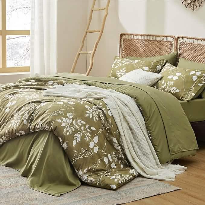 Elegant Floral Comforter Sets