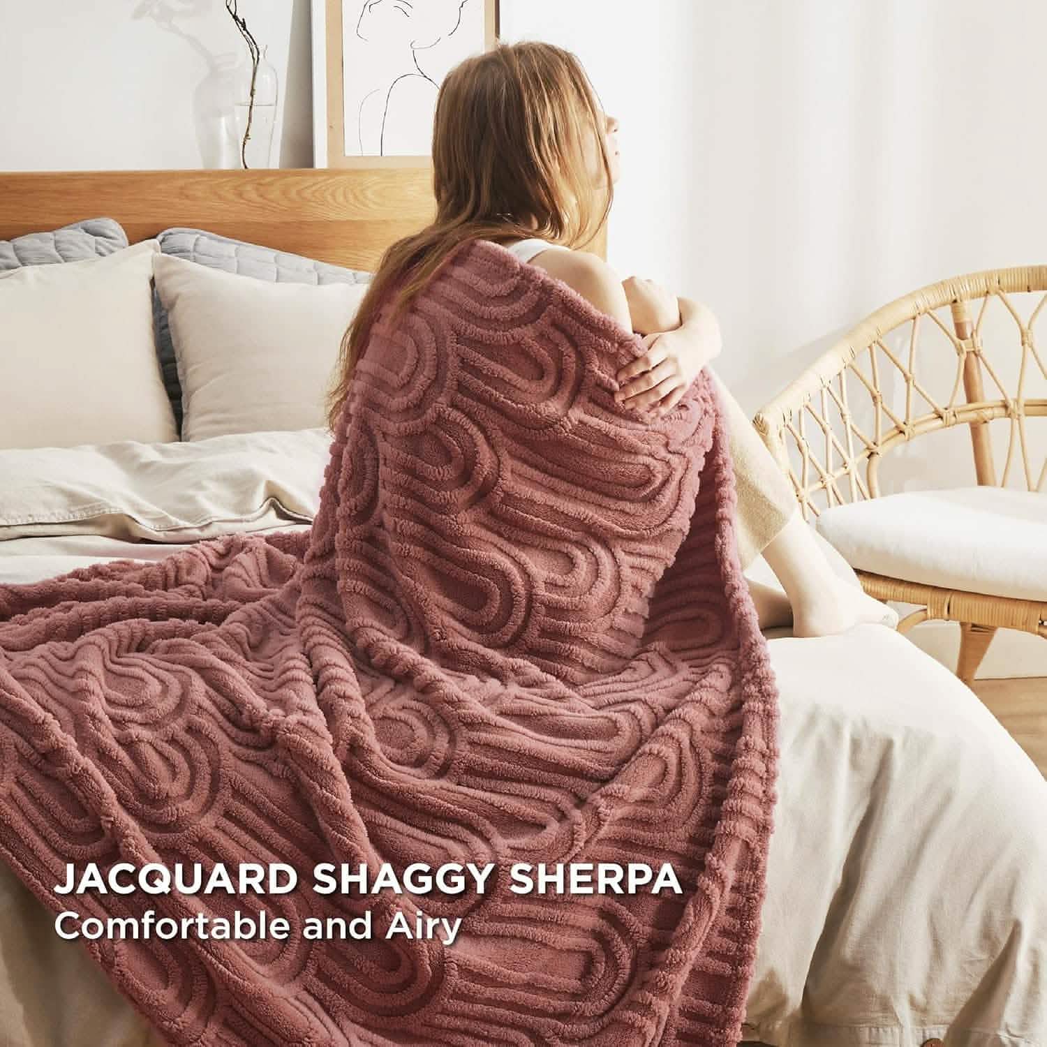 Arch Shaggy Sherpa Fleece Blanket