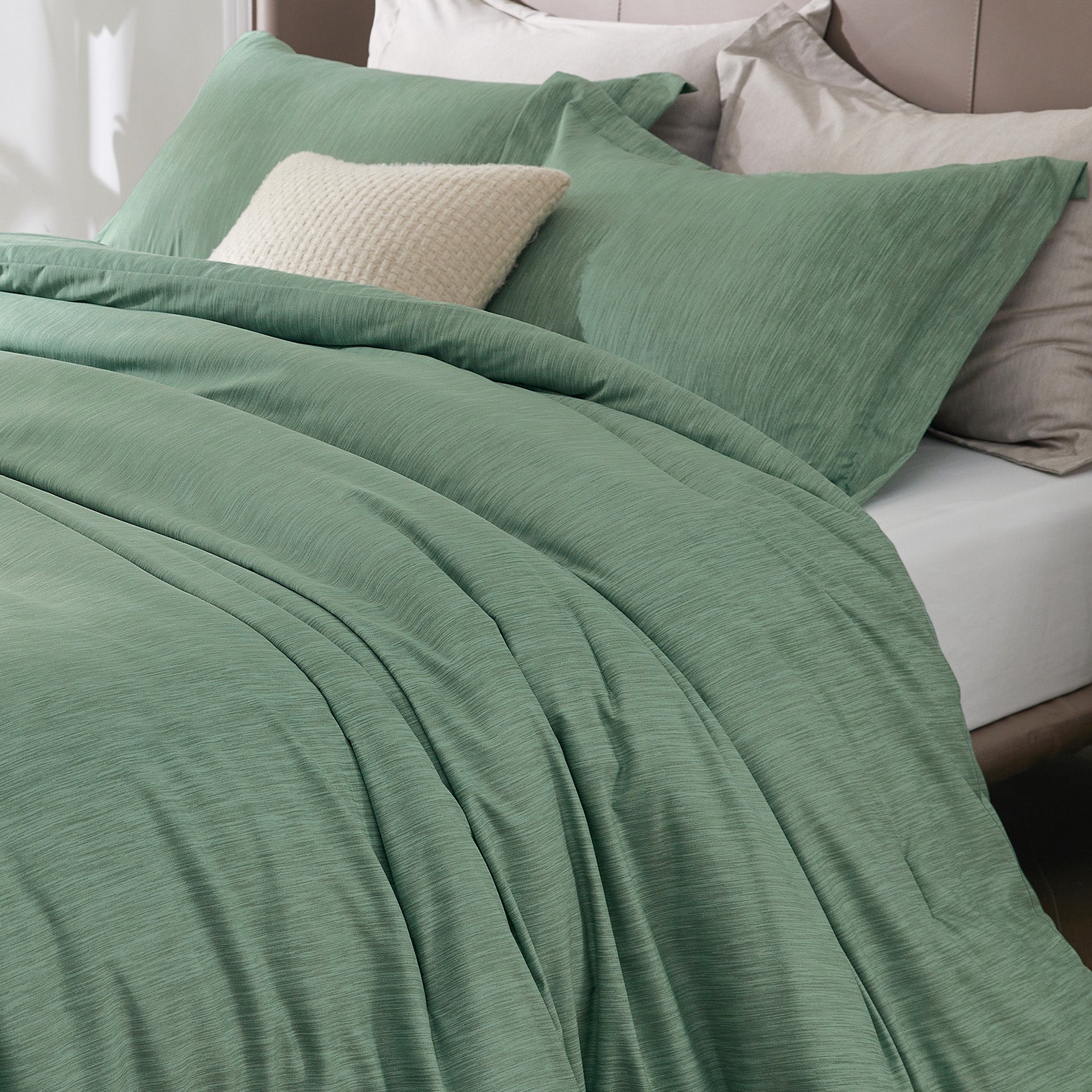 Cationic Dye Comforter Set