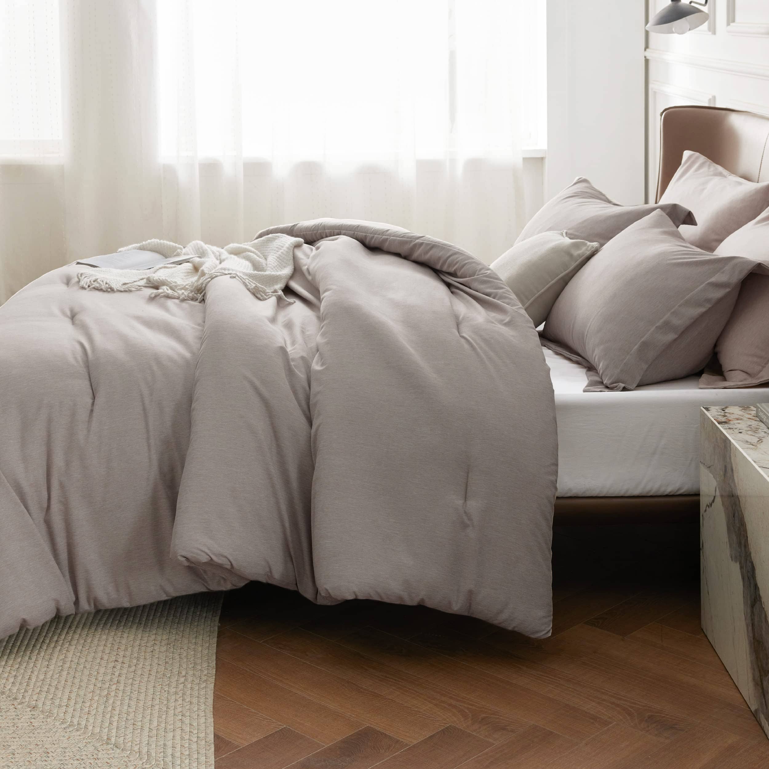 Cationic Dye Comforter Set
