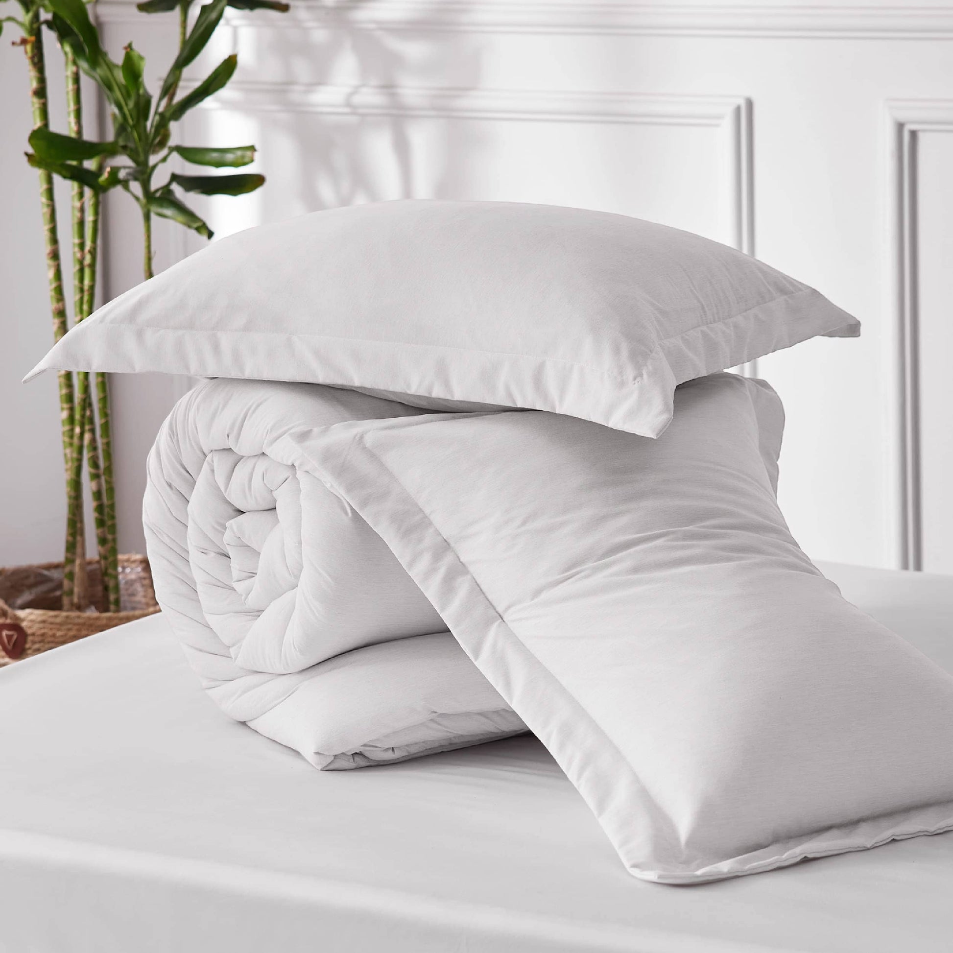 GentleSoft™ Cationic Dye Comforter Set